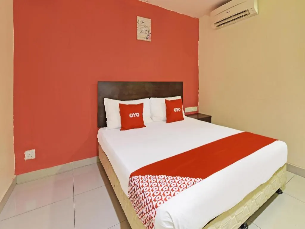 **  Oyo 90669 My Hotel Vistana Bangi Malasia
